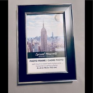 Set of Two 4x6 Black Picture Frames with Silver Trim